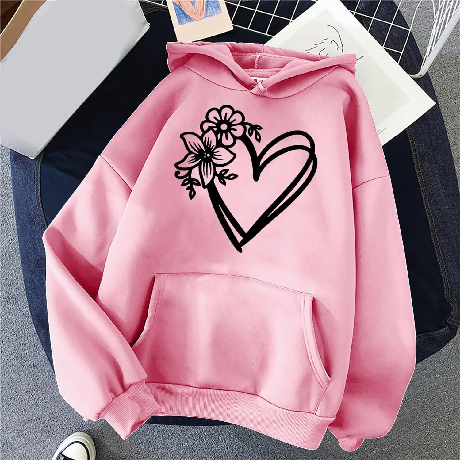 Hoodies for Women Heart Print Floral Graphic Sweatshirt Casual Long Sleeve Drawstring Hoodie with Pocket